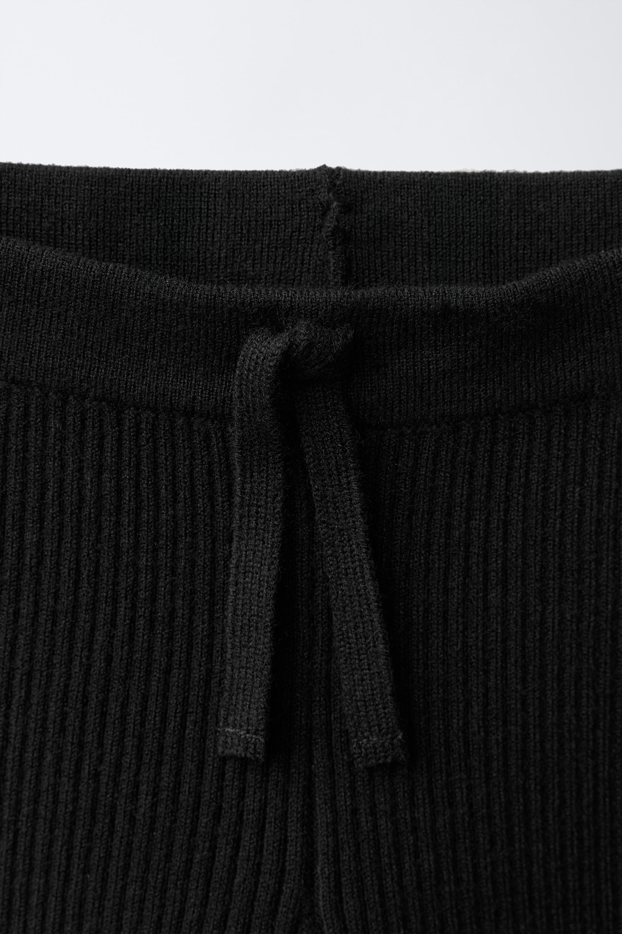 RIBBED KNIT LEGGINGS